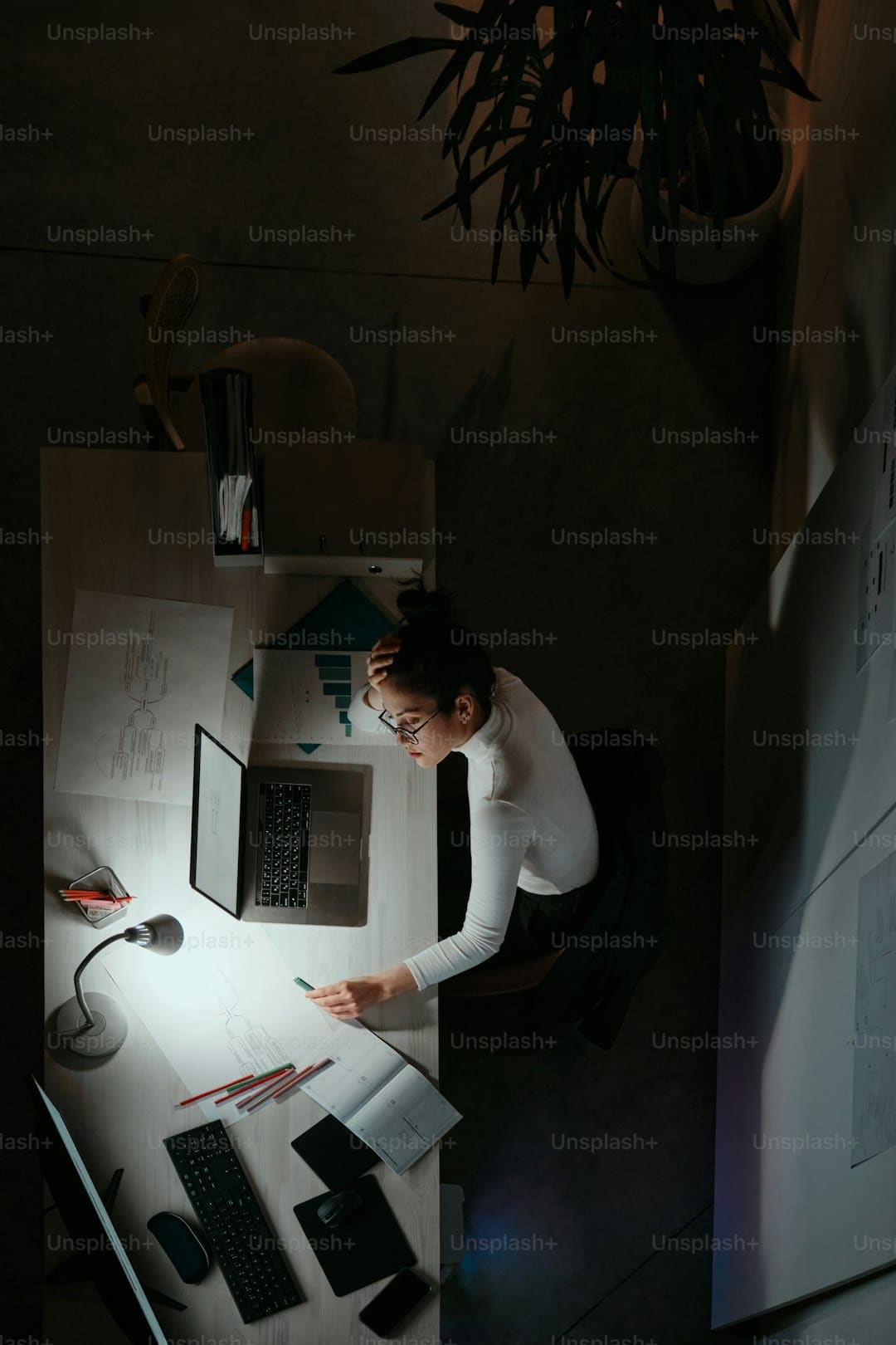 与男友人密切搂肩回家？孙千工作室回应